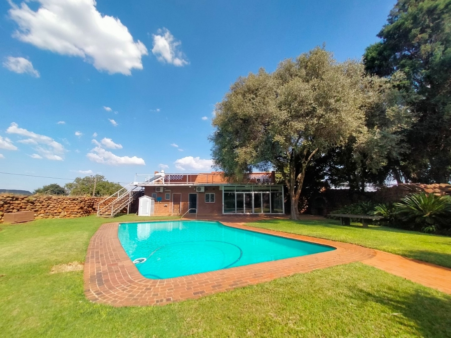 10 Bedroom Property for Sale in Kroondal North West